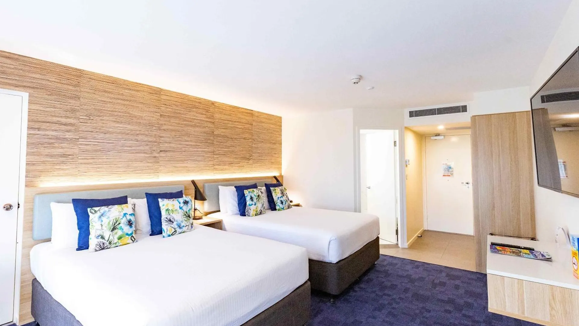 ****  Paradise Resort Gold Coast Australia